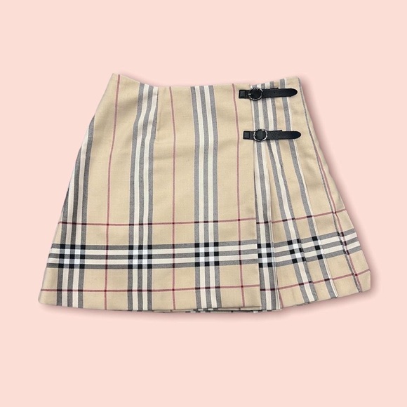 Authentic burberry plaid skirt - Picture 1 of 4
